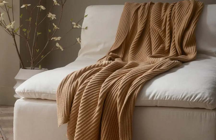 Finding Soft Blankets in Natural Fibers: A Guide to Cozy Comfort