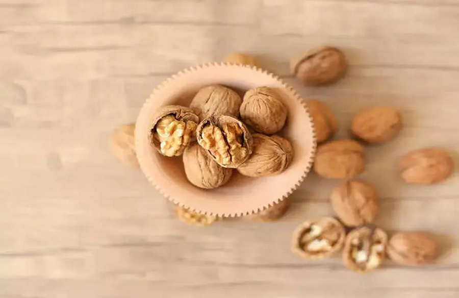 Exploring the Nutritional and Culinary Delights of Walnuts